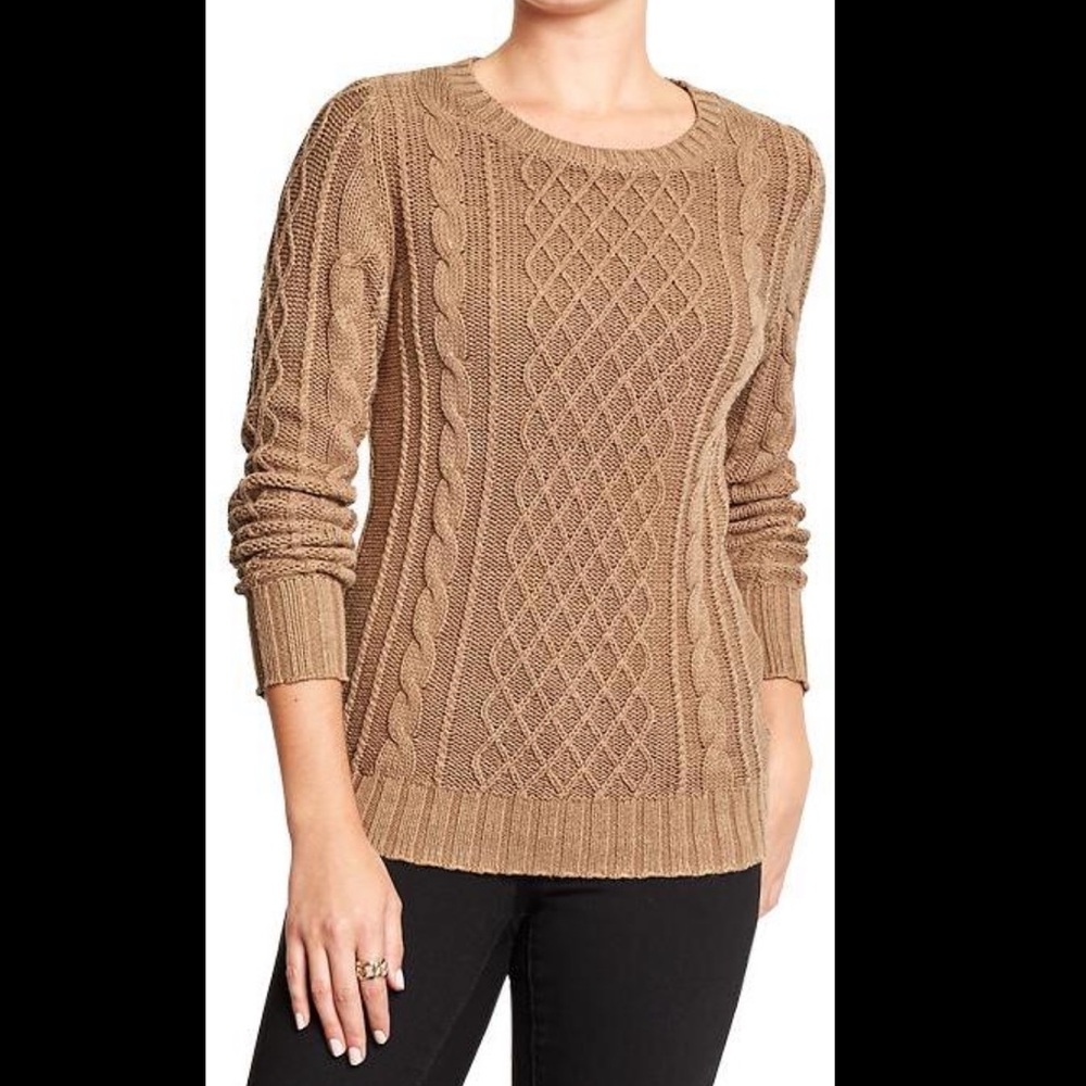Old Navy Beige Neutral Classic Cable Knit Sweater